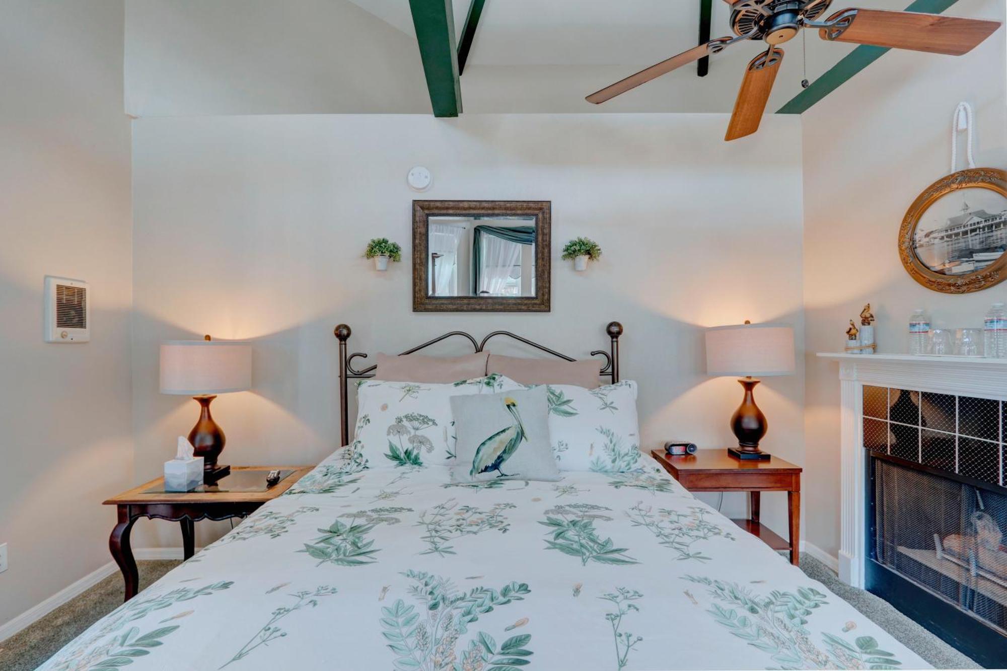 Pelican Cove Inn Карлсбад Екстер'єр фото